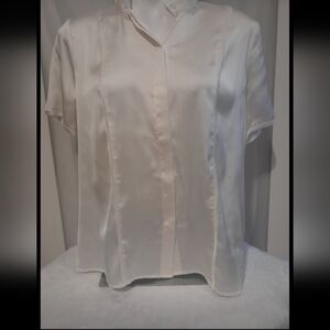 New - Worthington -Elegant Ivory Short Sleeve Blouse, Size Med